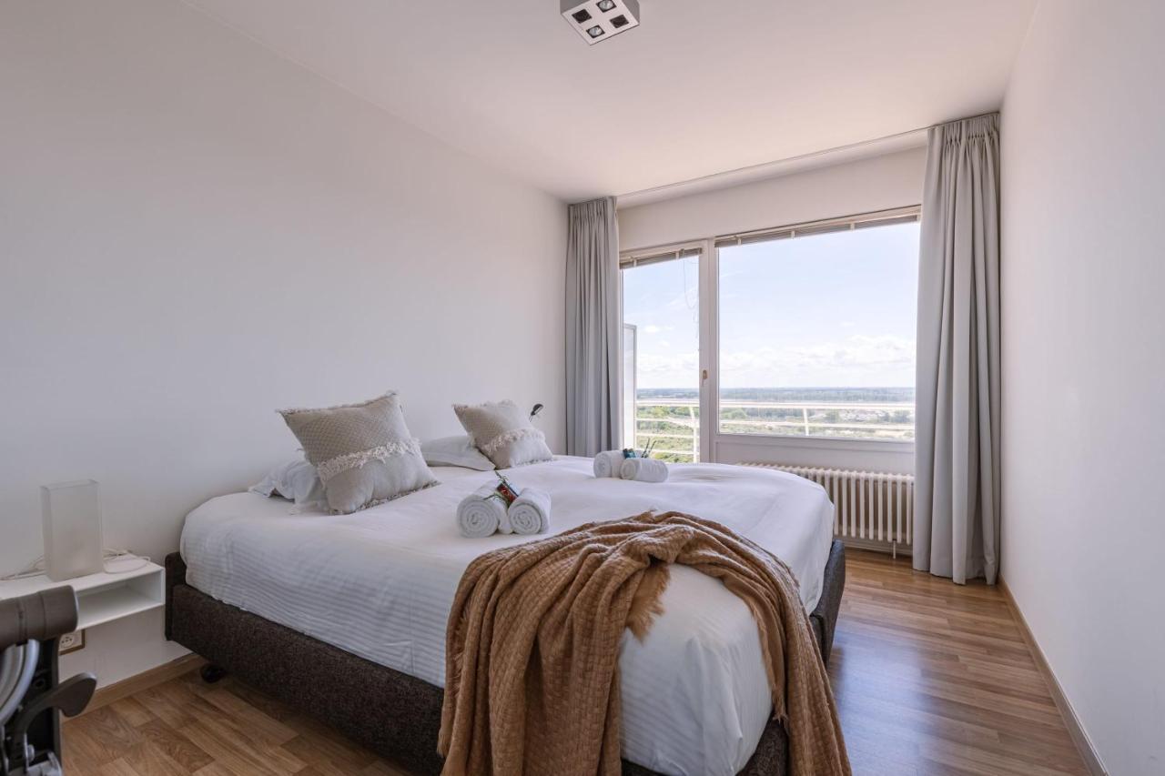 Excellent Southern Furnished Apartment With Beautiful Sea View Nieuwpoort Kültér fotó